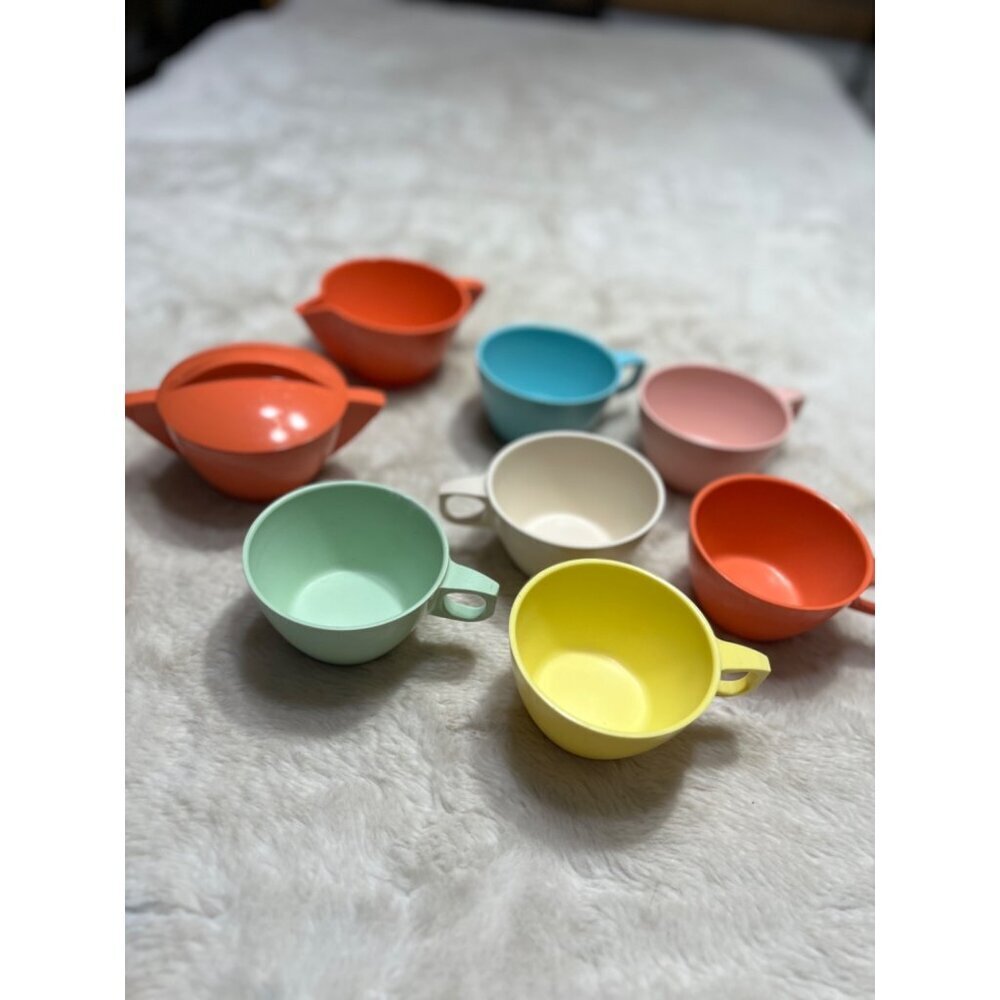 Mallo Ware creamer, sugar bowl, cups multicolors